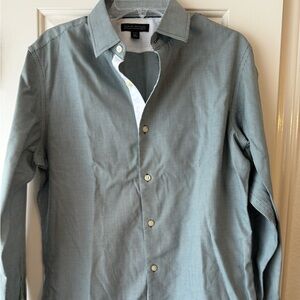 Banana Republic Men’s Button-Up Shirt